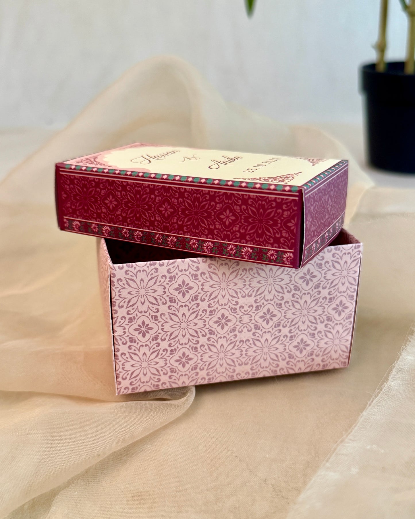 Sheesh Mahal Box (2x2x3.5)