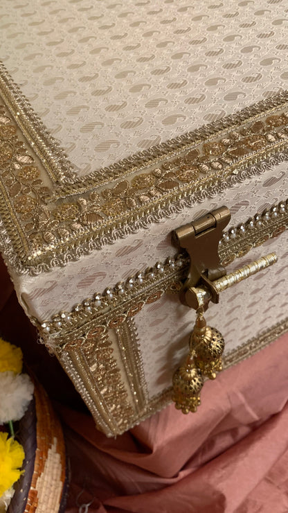 Bridal Trousseau Chest (Off-White)