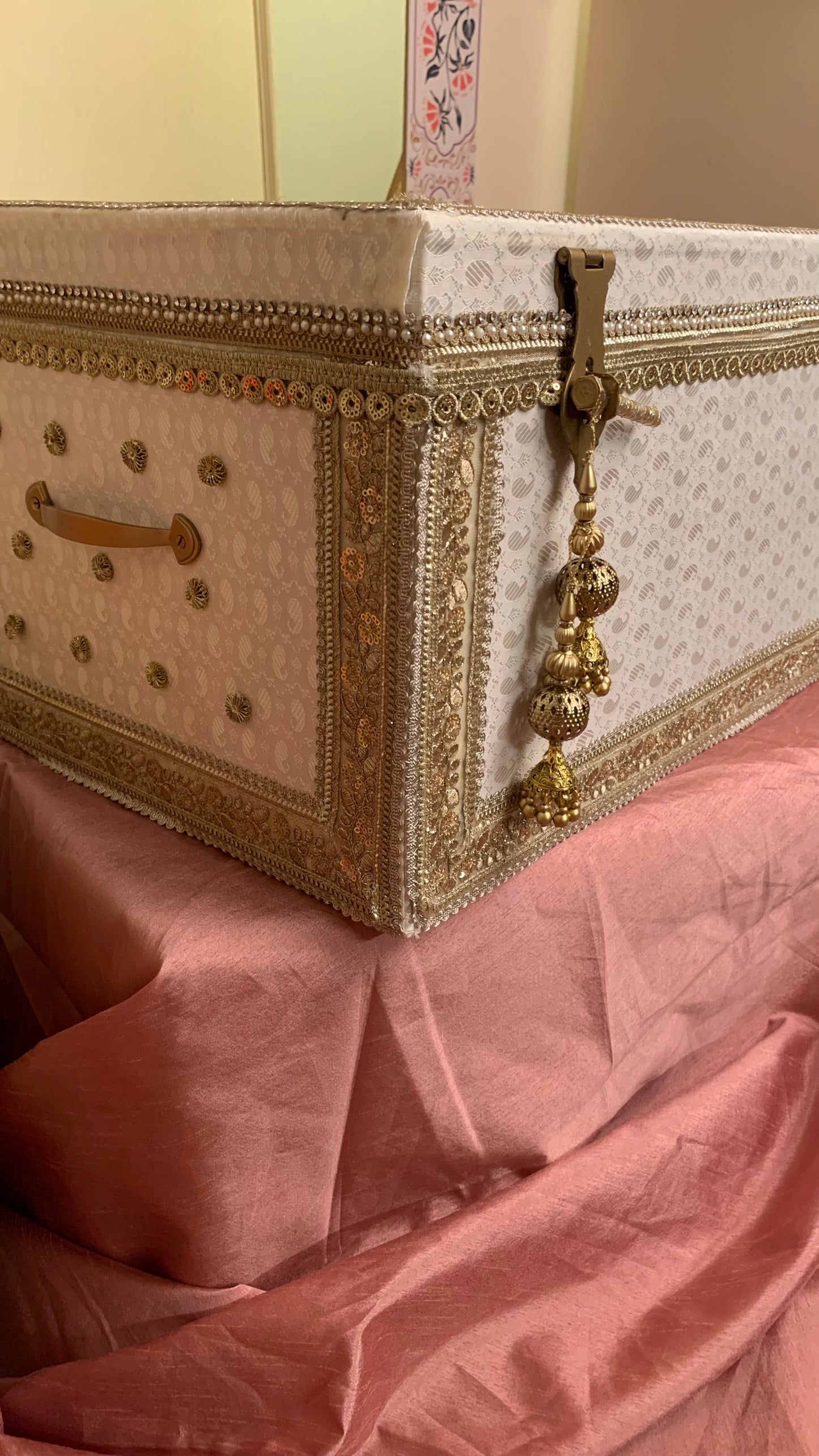 Bridal Trousseau Chest (Off-White)