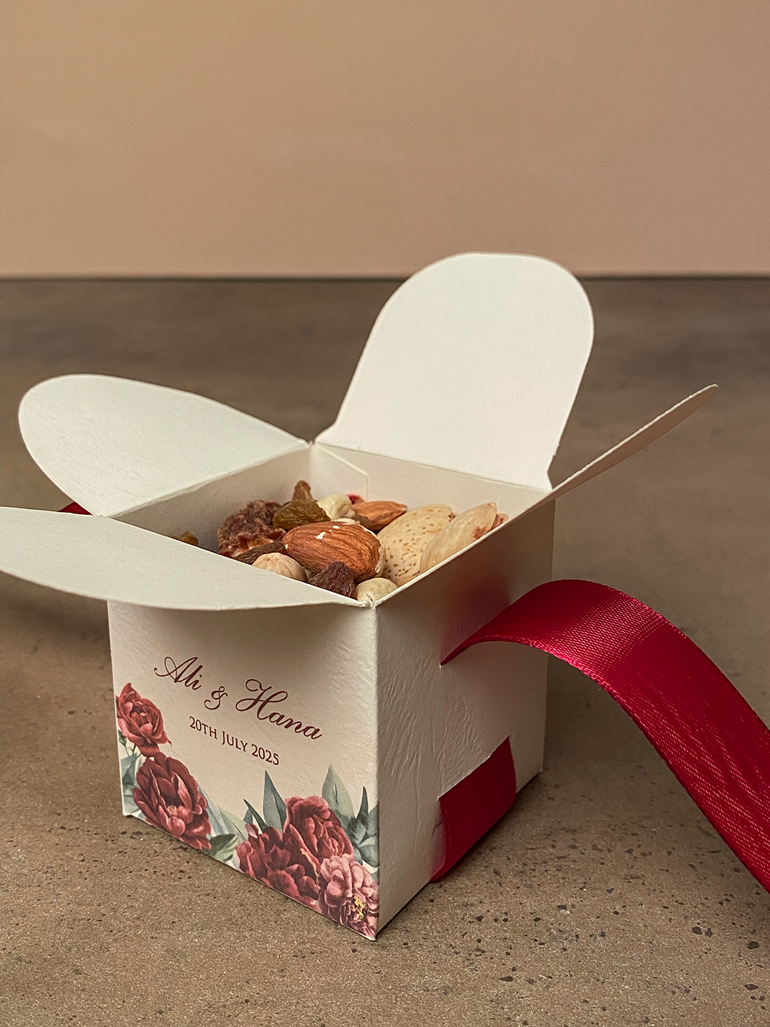 Bid Box - Ribbons and Bows (Red)