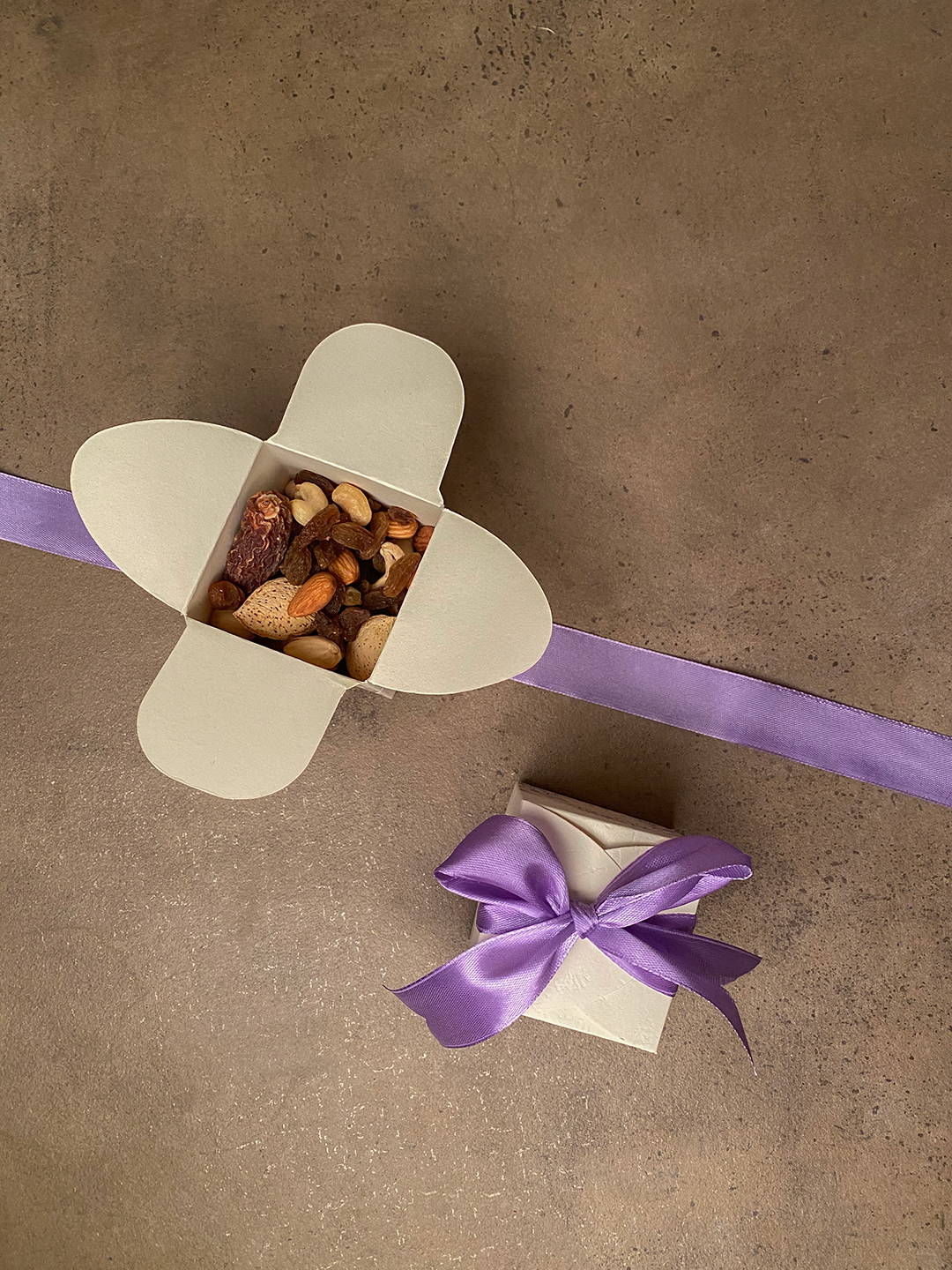 Bid Box - Ribbons and Bows (Lavender)