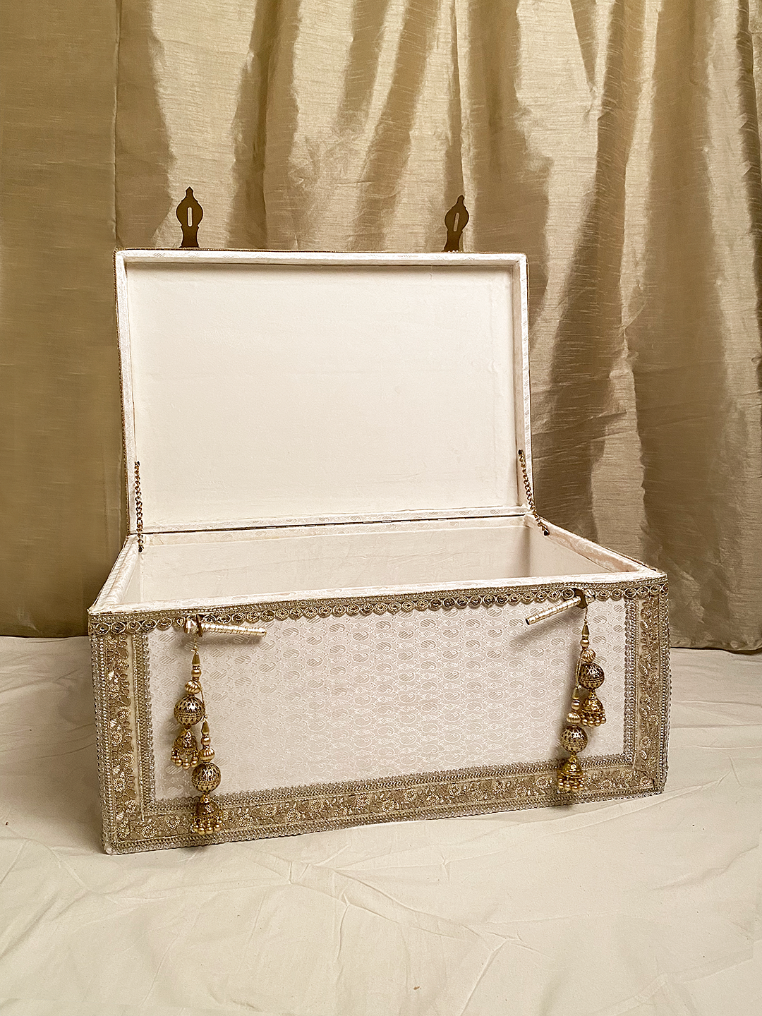 Bridal Trousseau Chest (White)